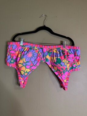 Women's Floral Bikini Top